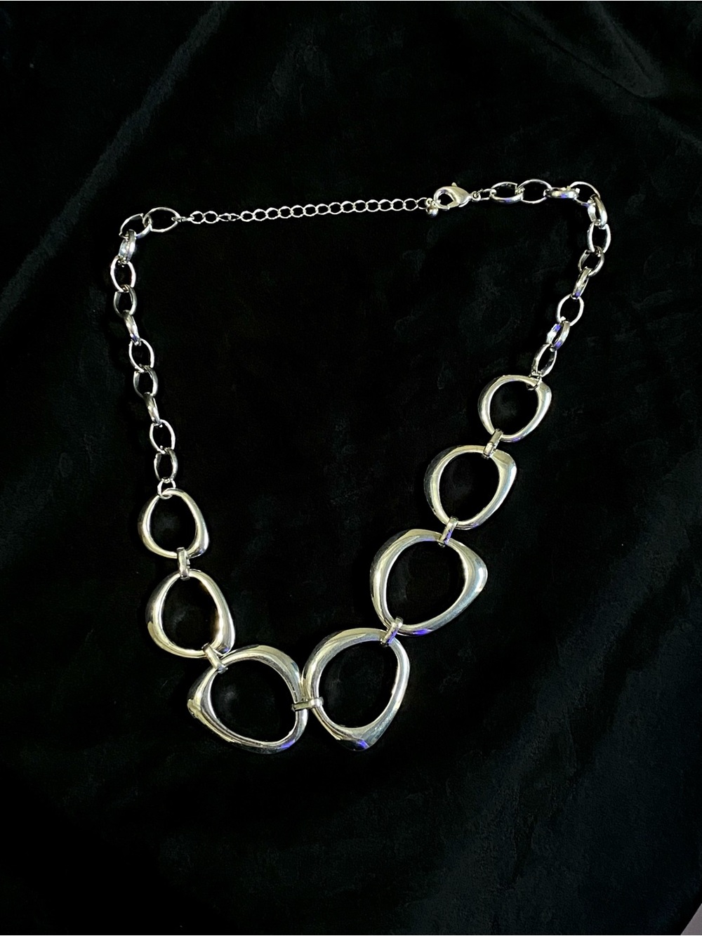 Chunky Silver-Tone Open Oval Graduating Link Statement Necklace